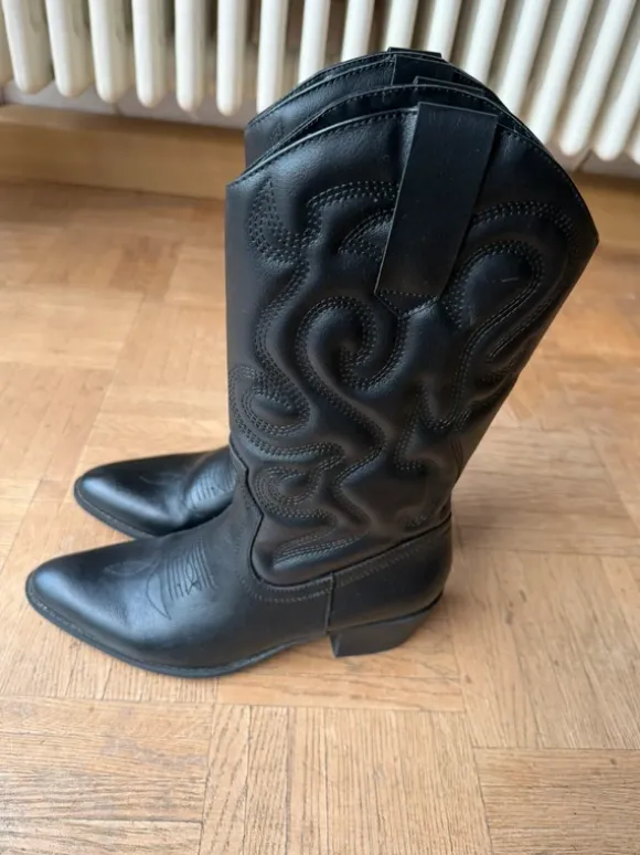 Cowboy boots | black | boho/ festival style