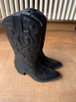 Cowboy boots | black | boho/ festival style