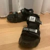 Crosby Scotland Plateau-Sandalen