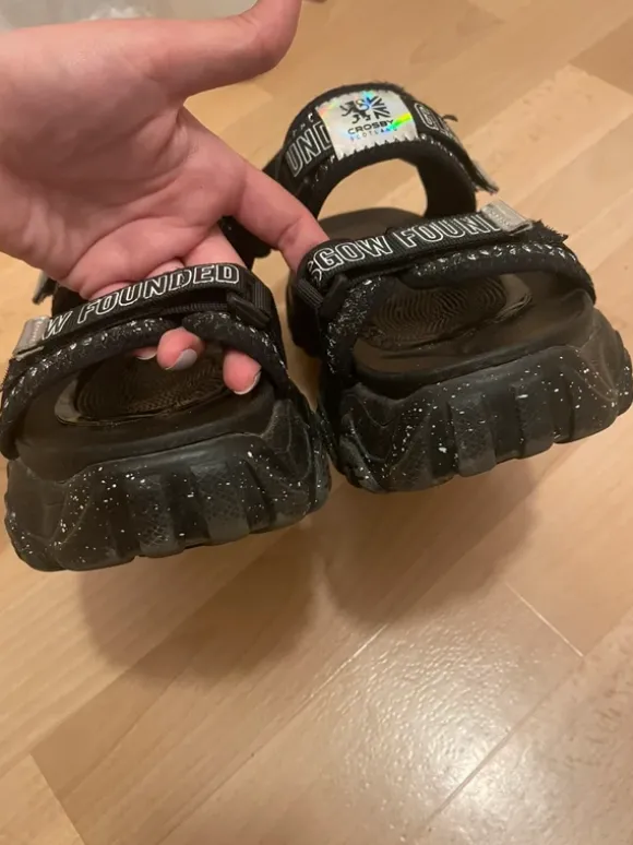 Crosby Scotland Plateau-Sandalen