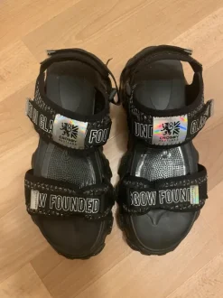 Crosby Scotland Plateau-Sandalen
