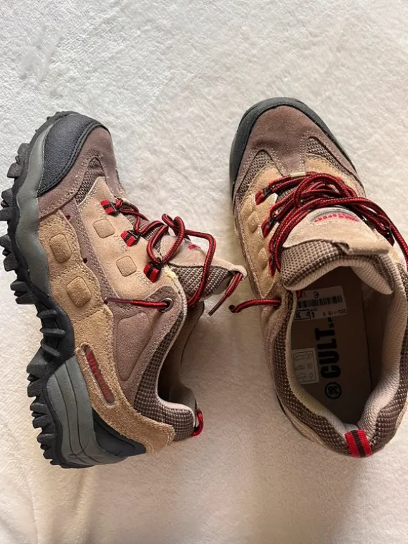Cult Sport Wanderschuhe / Trekking Sneaker Gr. 38