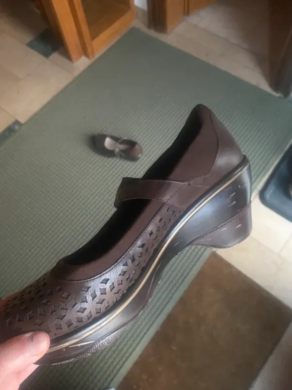 Cute brown shoes