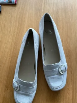 Damenschuh Gr.37,5