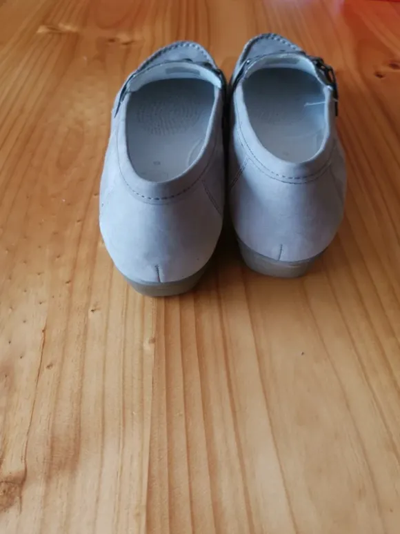 Damenschuh neu der Firma ara