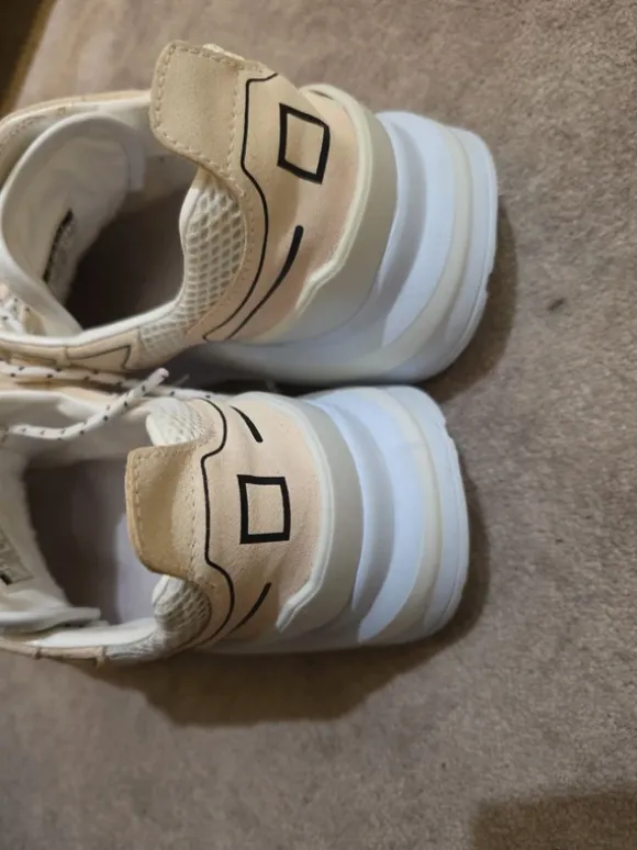 D.A.T.E fuga sneakers,cream & white, size 41.