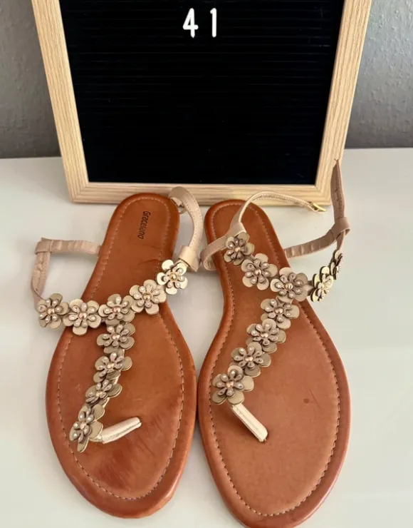 Deichmann Graceland Zehentrenner Sandalen mit Glitzer und Blumen Gr. 41 NEU