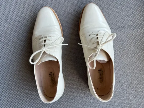 Derbies crème Minelli