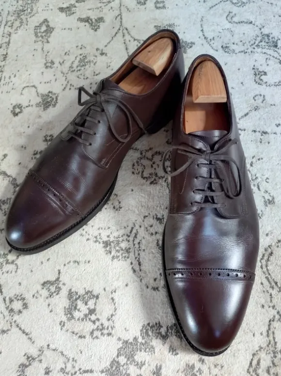 Derby-Schuhe von Löf & Tung aus braunem Leder, UK 9.5