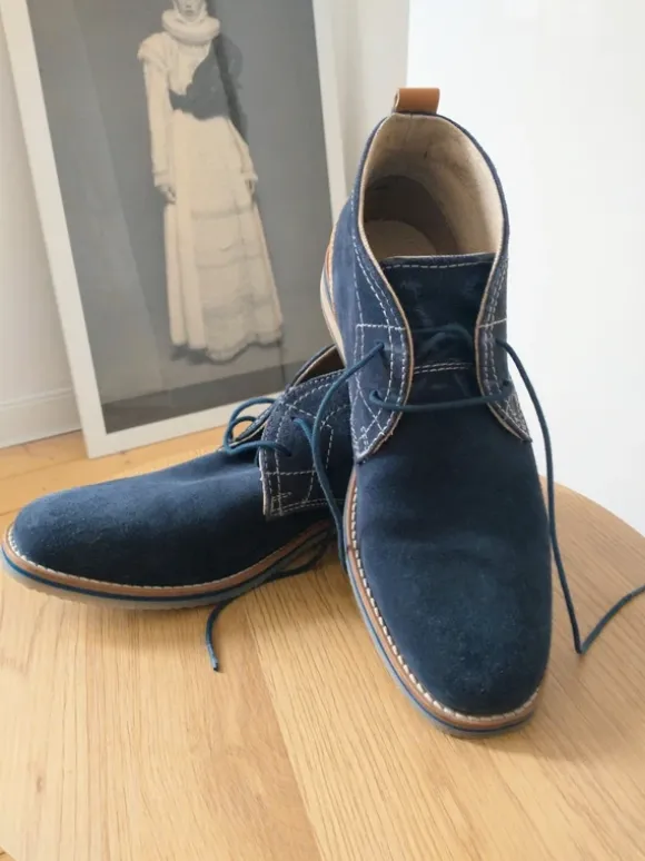 Docker's Boots