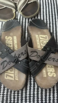Dockers Sandalen / Pantoletten Größe 43