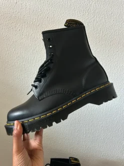 Dr. Martens 1460 Bex