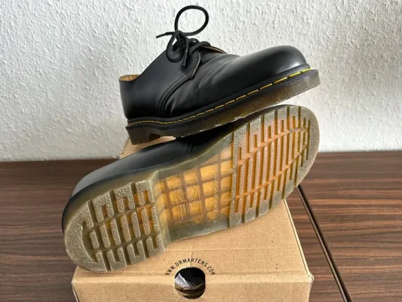 Dr. Martens 1461 Black Smooth OVP