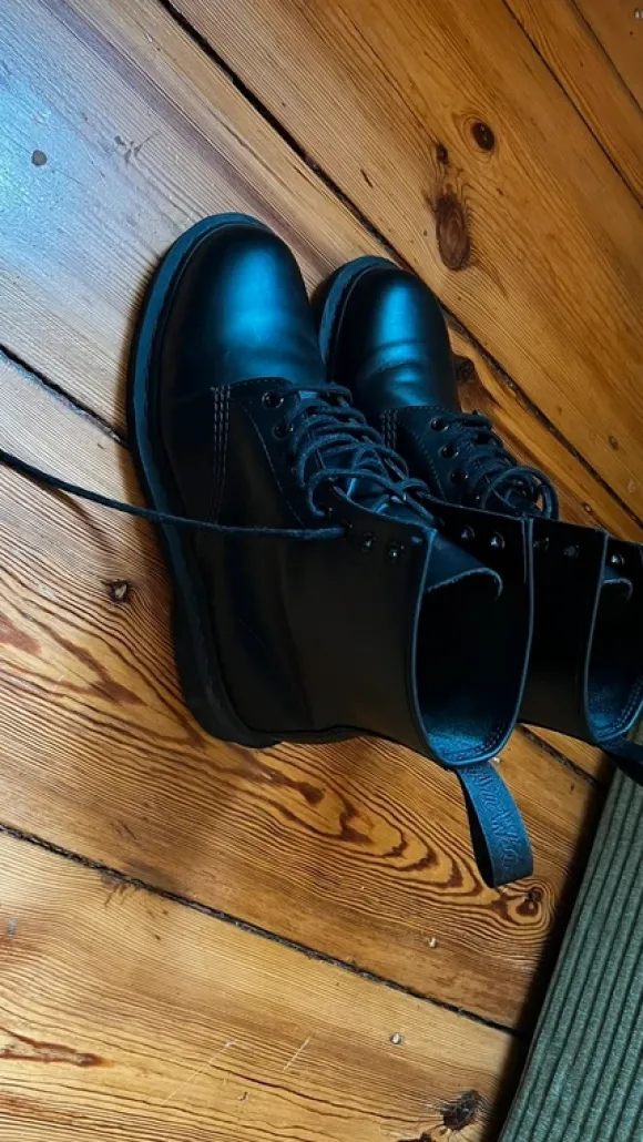 Dr. Martens 1460 MONO Smooth Unisex-Erwachsene Combat Boots
