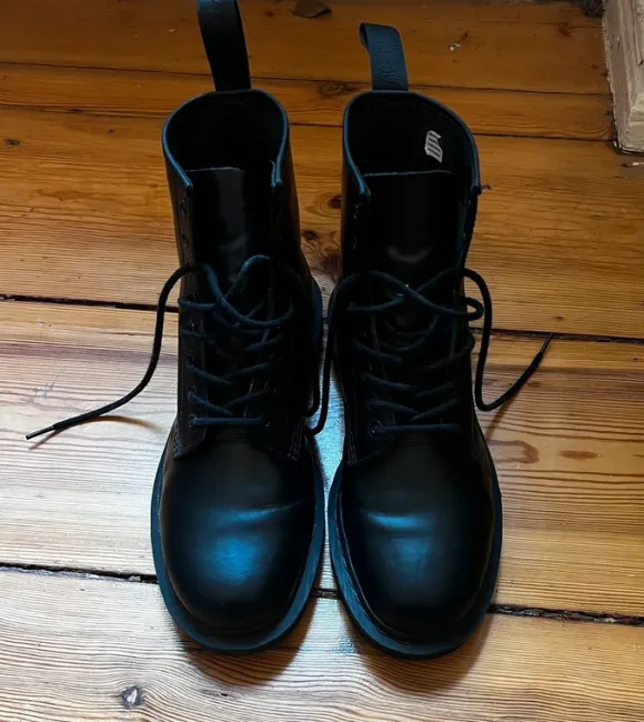 Dr. Martens 1460 MONO Smooth Unisex-Erwachsene Combat Boots