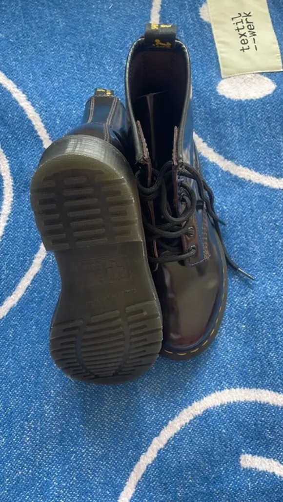 Dr. Martens Bordeaux