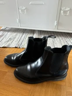 Dr. Martens Chelsea Boots schwarz glänzend