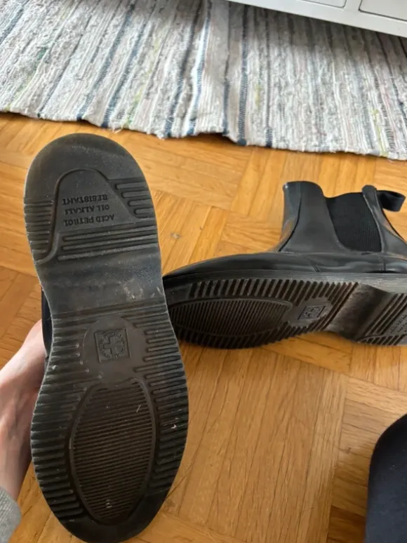 Dr. Martens Chelsea Boots schwarz glänzend