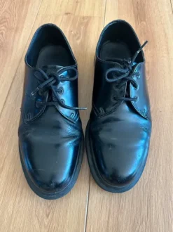 Dr martens derby black