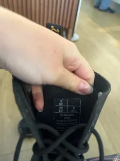 Dr. Martens gloednieuw