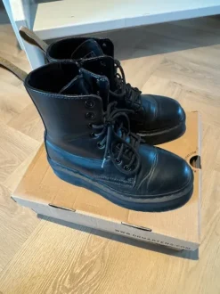 Dr. Martens Jadon II Mono Vegan Black Platform Boots EU38