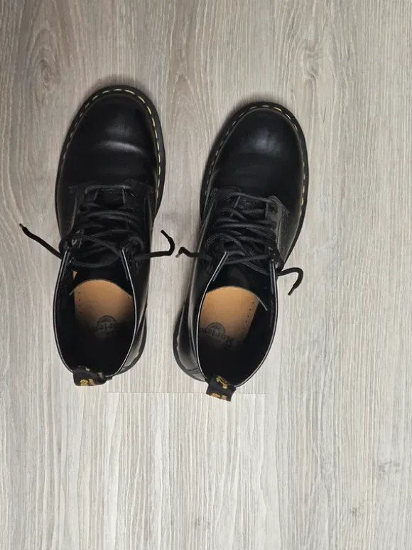 Dr. Martens Klassiker 1460 – Top Zustand – Made in Laos