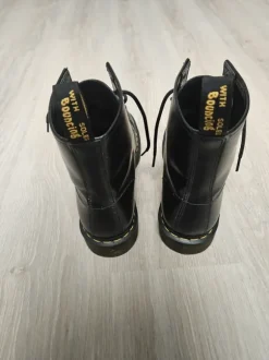 Dr. Martens Klassiker 1460 – Top Zustand – Made in Laos