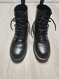 Dr. Martens Klassiker 1460 – Top Zustand – Made in Laos