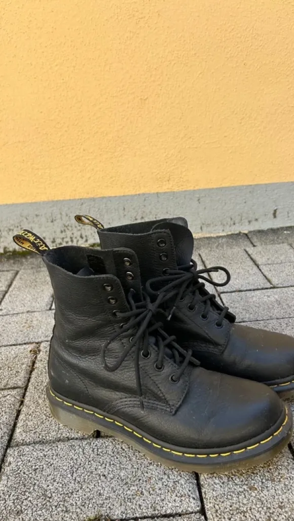 Dr. Martens schwarz Damen