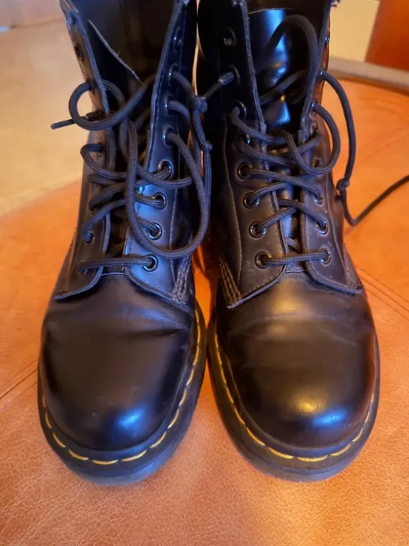 Dr martens schwarz matt