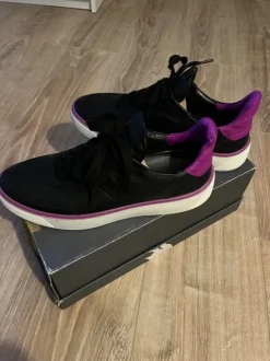 Ecco Sneaker