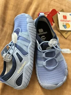 Elefanten barfuß Schuhe