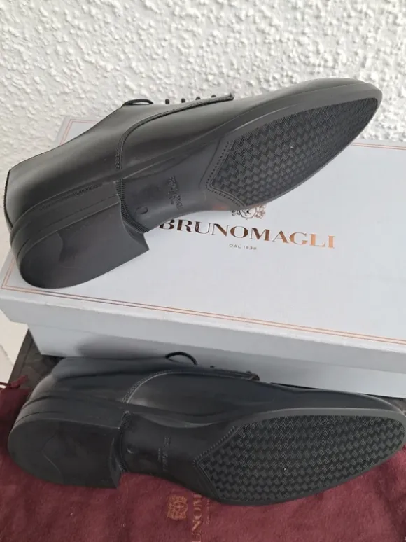 Elegante Anzug Schuhe von Bruno Magli Gr 9/ 42,5 schwarz Designer Leder besondere Anlässe