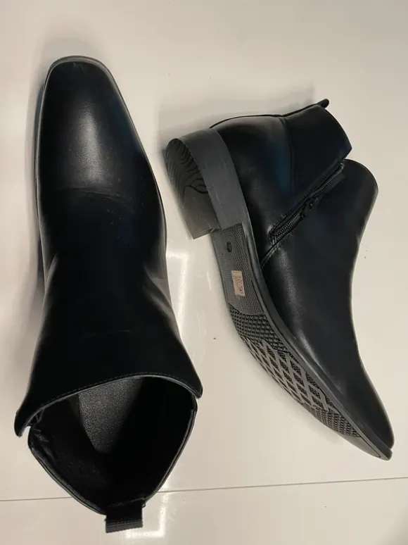 Elegante aussergewöhnliche Schuhe