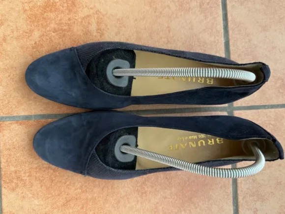Elegante Brunate Velourslederslipper dunkelblau