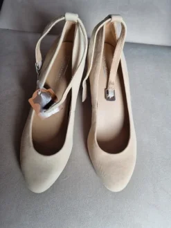Elegante Damen Pumps Beige Wildleder-Optik – Neu & Ungetragen