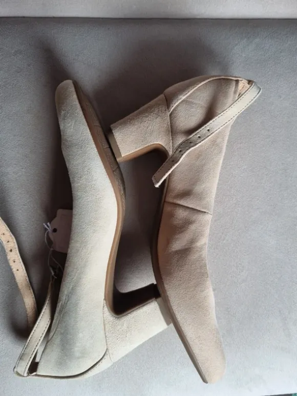 Elegante Damen Pumps Beige Wildleder-Optik – Neu & Ungetragen