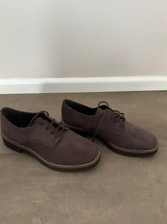 Elegante Damen-Schnürschuhe | Größe 38