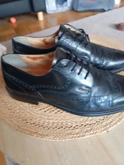 Elegante Gallus Herrenschuhe in Schwarz, Größe UK 9,5 (ca. EU 43–44)
