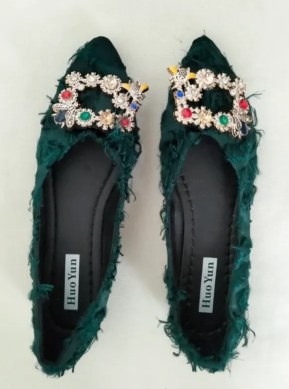 Elegante grüne Ballerinas mit Strass-Schnalle Gr. 38