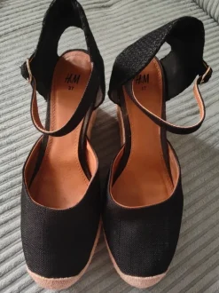 Elegante H&M Keilsandaletten / Espadrilles – Schwarz – Gr. 37