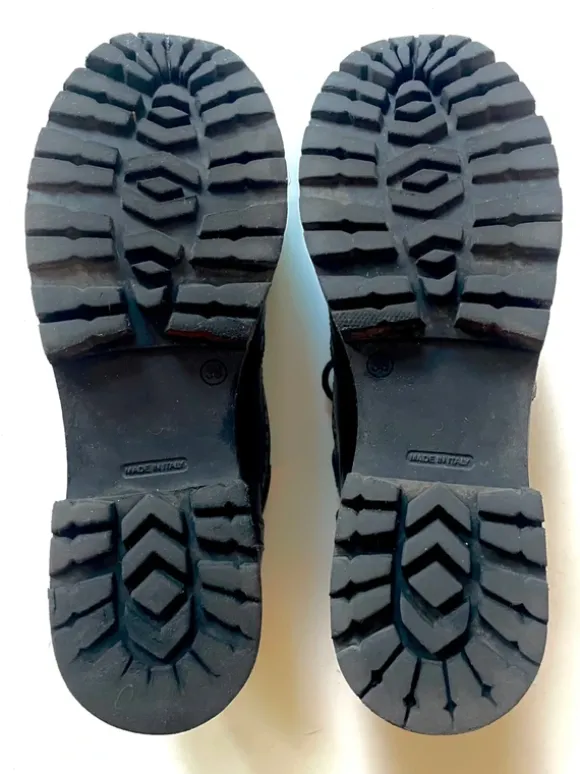 Eleganter Halbschuh mit Lochmuster