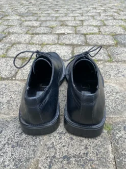 Eleganter Schnürschuh
