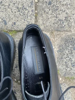 Eleganter Schnürschuh