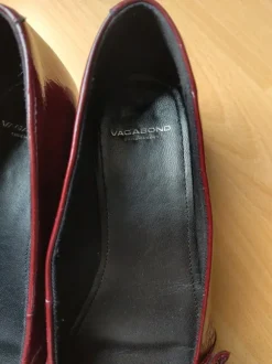 Eleganter Schuh in Trendfarbe