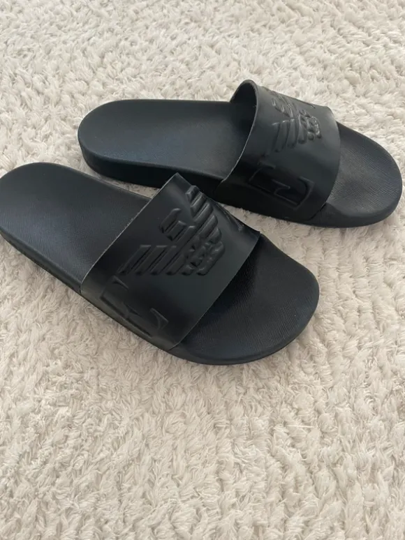 Emporio Armani Badeschuhe Größe 38