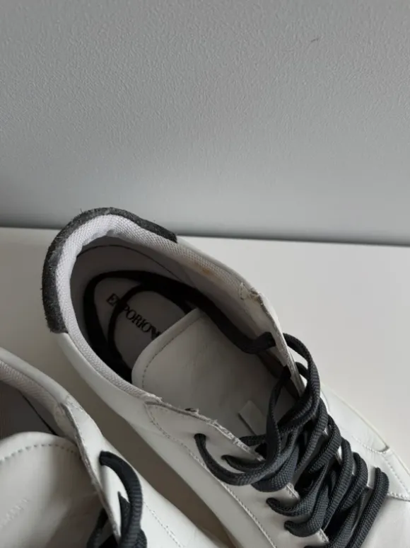 Emporio Armani Männer Schuhe