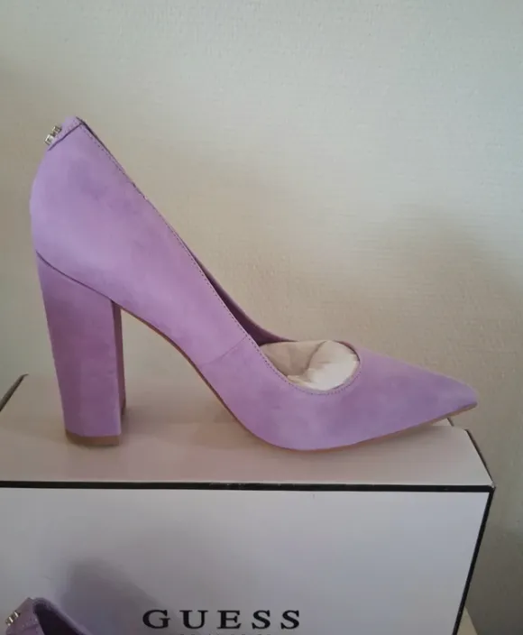 Escarpins Guess Abagail violets/lilas – Neufs – Taille 40