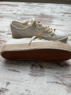 Espadrille in cream and gold