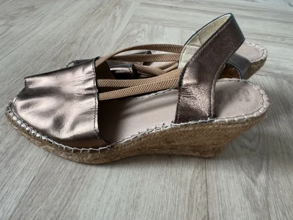 Espadrille met sleehakken